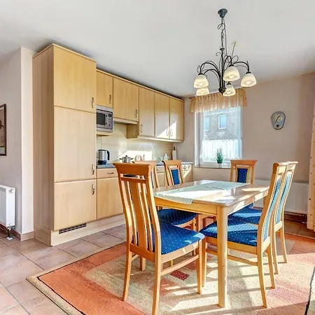 Gummlin, Fewo Gothensee Apartament *
